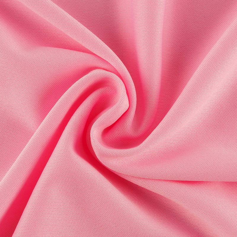 Hvordan velger du riktig flatt stoff for quilting kontra klesprosjekter?